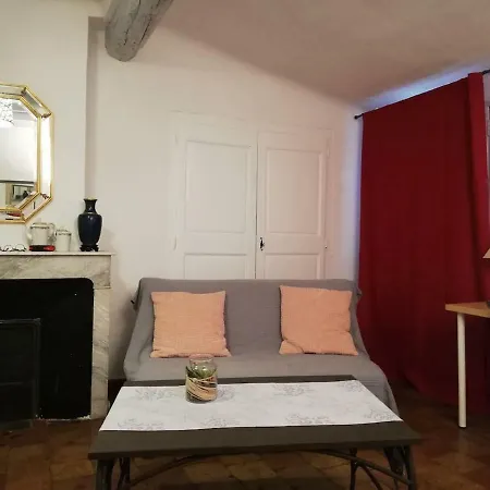 Apartament Ensoleille, Typique Centre Historique, Wifi